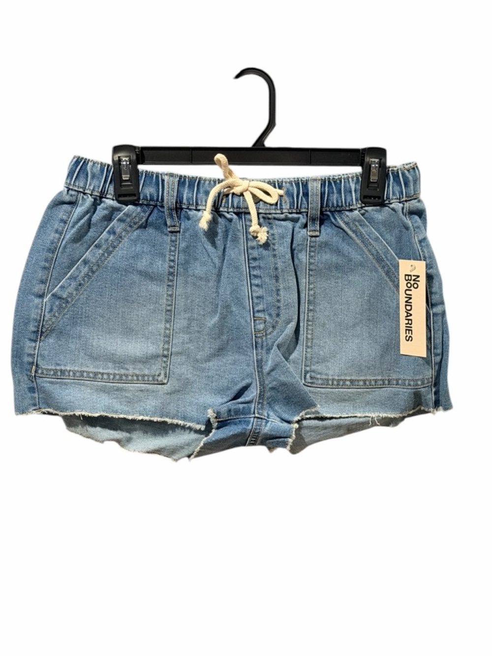 NWT No Boundaries Blue Denim Shorts Women’s Medium